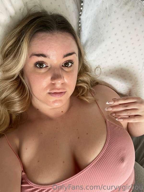 Wanna little suck on my hard nipples? 😝