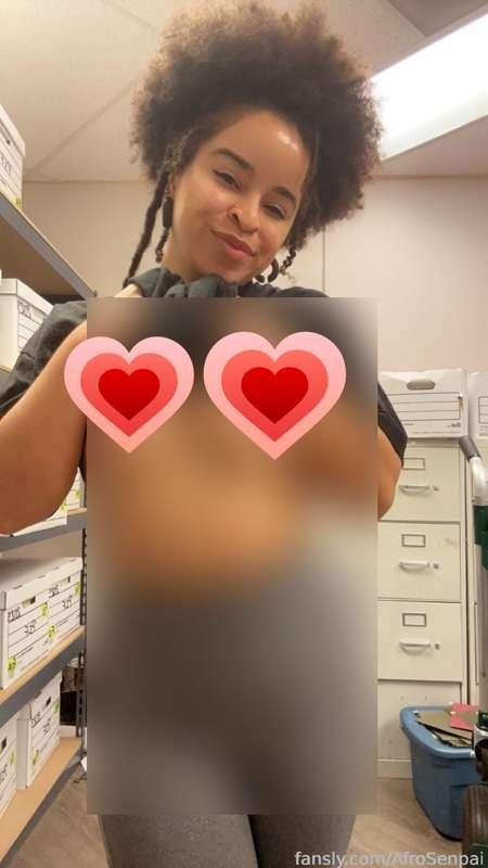 Who knew their Senpai best ???

✨✨🥰🎉🎉


#fyp #smile #cutie #wpw #werkpostwednesday #public #publicflash #knowyoursenpai #bubblebutt #ass #petite #smallboobs 
#naturalhair #afro #multiracial 


