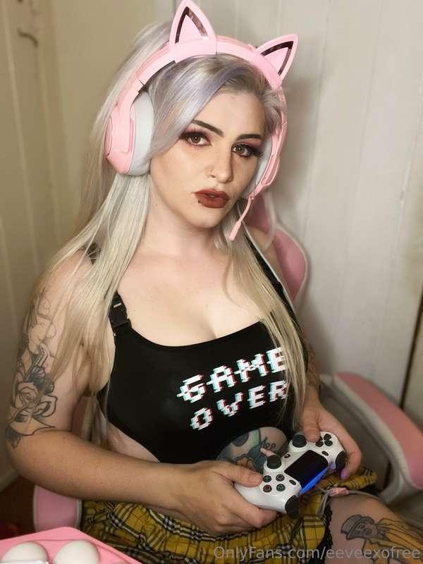 Who’s a filthy little cum slut? Is it you? Well let’s put th..