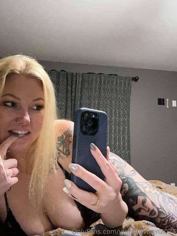 It’s that time of night…bored…horny…alone…😈 send a tip and I..
