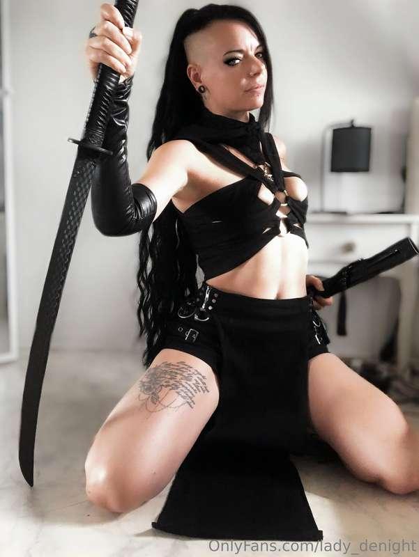 Heute gibt's mal was anderes 😁 magst du gefährliche Frauen?