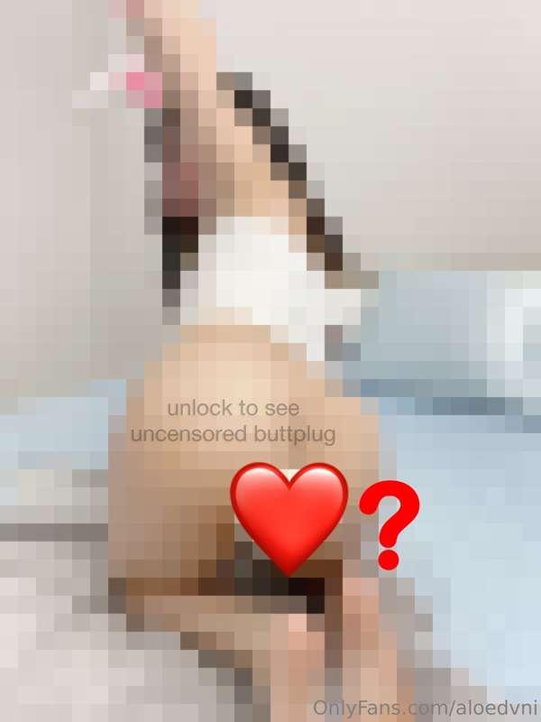 happy valentine’s day ❤️ wanna see what’s under the censor? ..