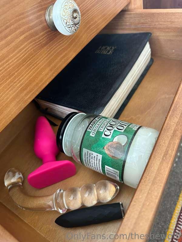 The contents of my bedside drawer lmao