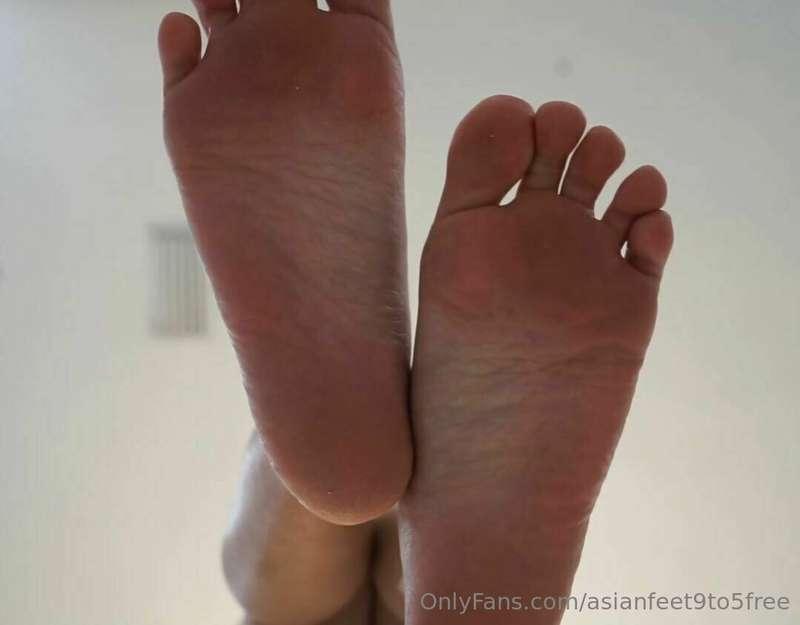 POV: You are under me!

This video is included in my paid pa..