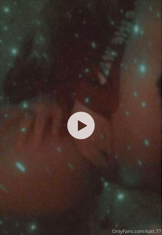 𝕚 𝕔𝕒𝕟𝕥 𝕙𝕖𝕝𝕡 𝕚𝕥 😩💦 
𝕥𝕣𝕪𝕚𝕟𝕘 𝕟𝕠𝕥 𝕥𝕠 𝕞𝕠𝕒𝕟 𝕝𝕠𝕟𝕕 𝕚𝕟 𝕓𝕒𝕥𝕙𝕣𝕠𝕠𝕞 💦💦🤫
𝕕..