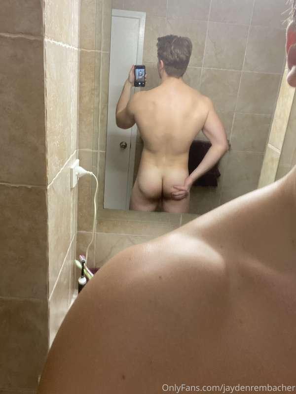 For all you booty lovers 🍑💦