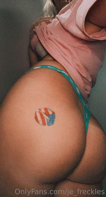 I heard something about it being HUMP DAY!! 😉