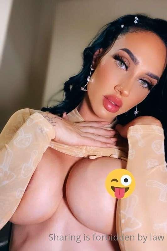 Good morning loves! 
Be sure to check your messsges today fo..