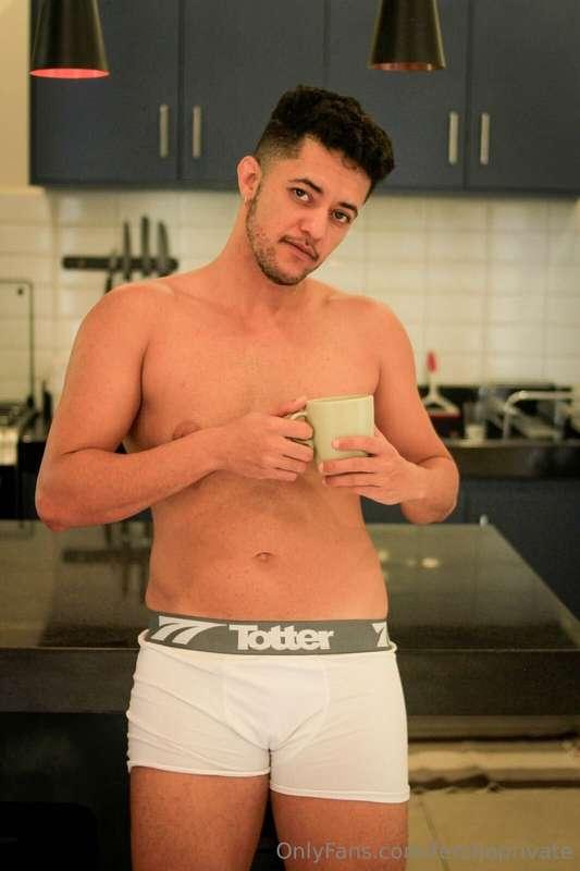FOLLOW MY FRIEND Trans Man 🏳️‍⚧️ 🔥🔥🔥@ftmsamuelb🔥🔥🔥 🤭BIG AND ..