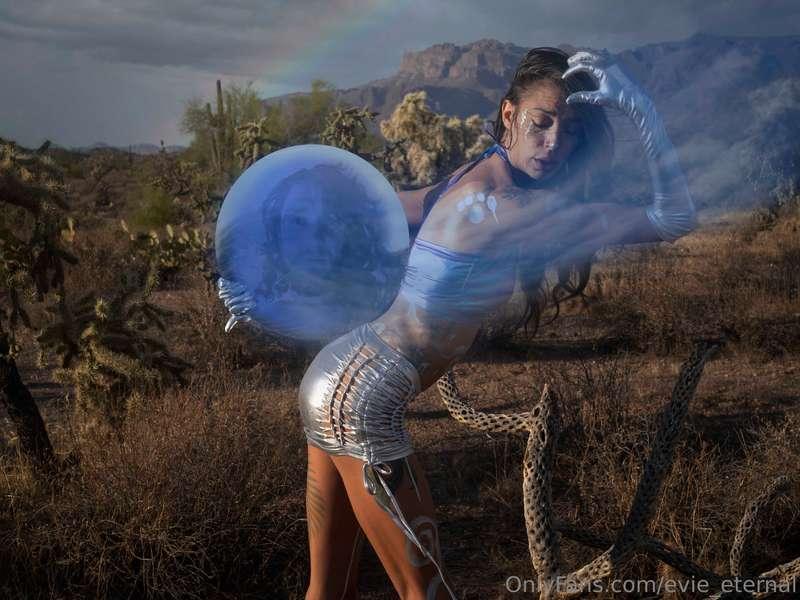 evie_eternal image #0