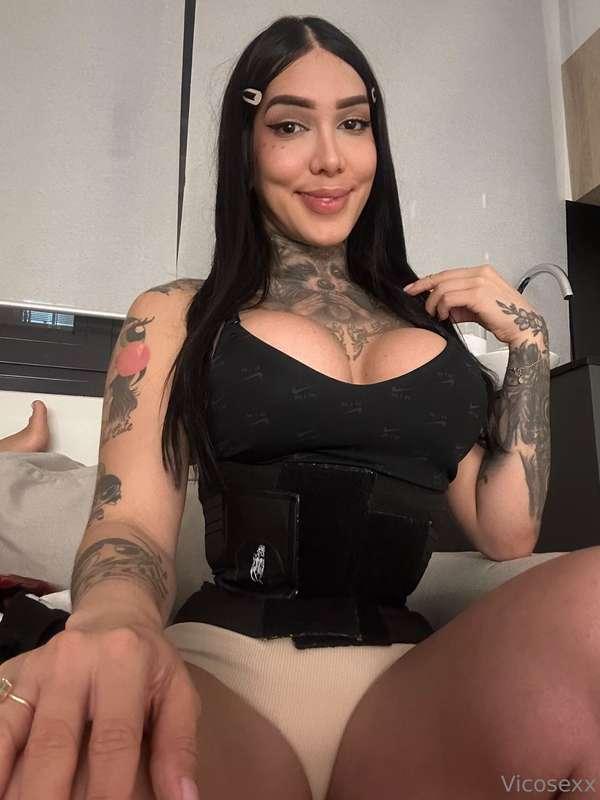 🇨🇴🫦
