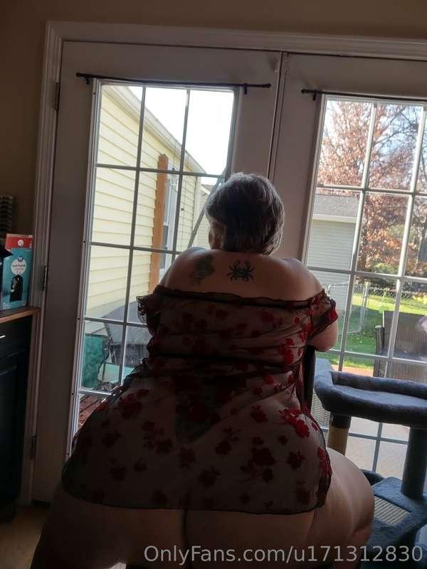 Looking out the window 🪟 on this gorgeous 🥰 day
