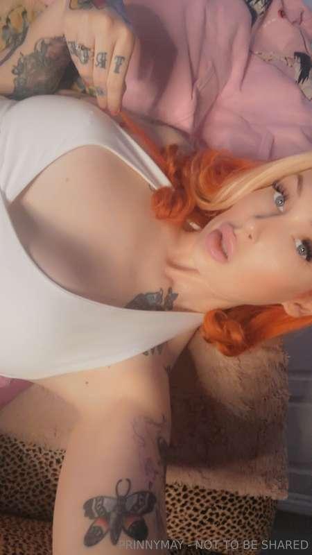 1-1 CAM?!Available ONLY to my fans on @prinnymayvip 😛