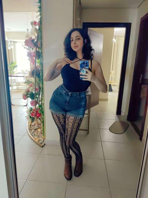 Pic of your Goth Gf or Screenshot from Cyberpunk ?