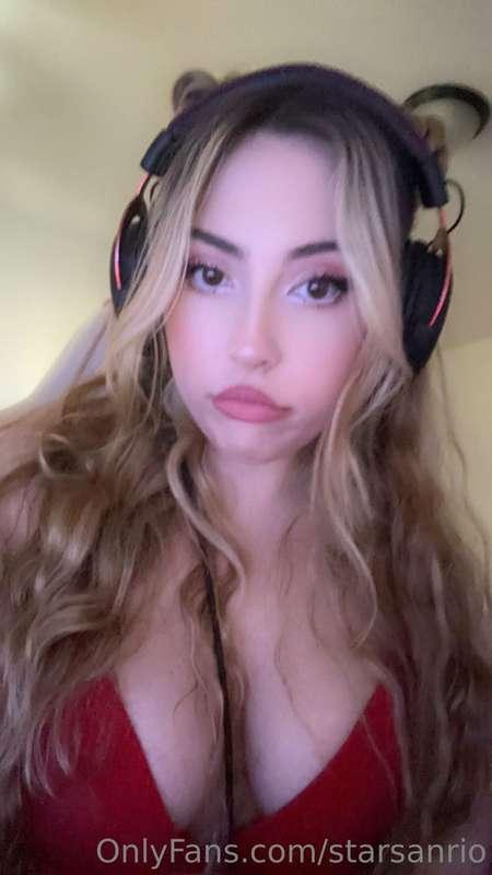 who wants to see me squirt 💦💦