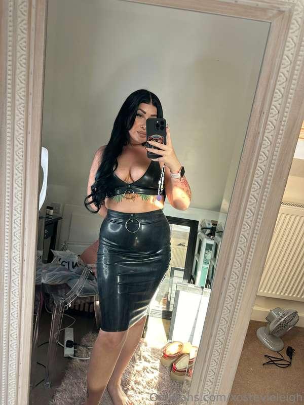 I’m not posting a set in this yet just trying on… but you be..