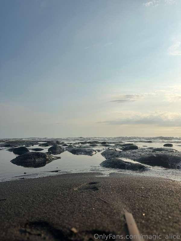 Finally I can go to the beach to breathe fresh air, feel the..