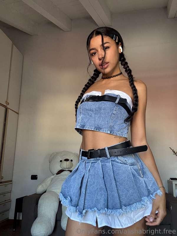 Is jeans doll pretty for you ?🥵👅