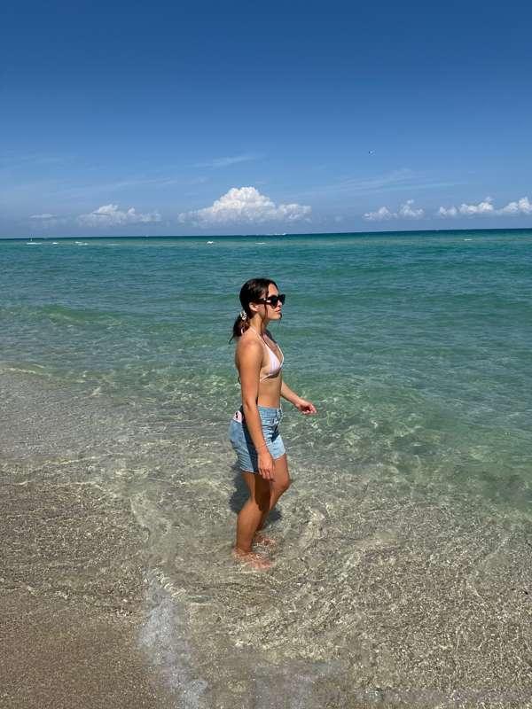Barefoot & beachy 🌊