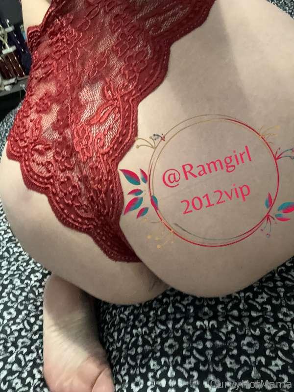 Happy hump day!  Don’t forget I do custom content requests!