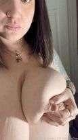 momboobs image #7
