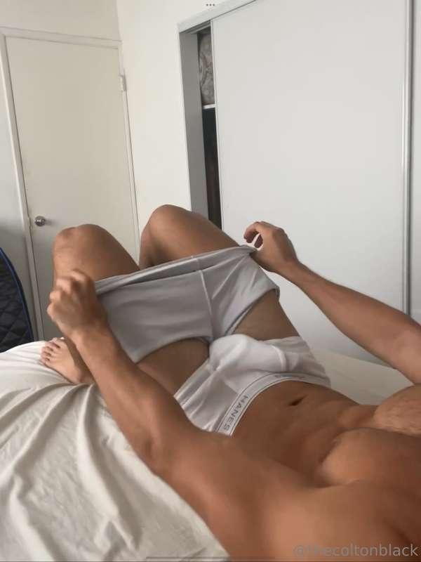 Woke up horny and made a jerk vid 😈💦