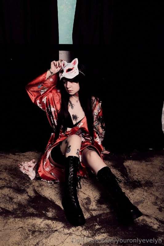 I'm a crazy fan 🦊 I loved creating this costume so much, and..
