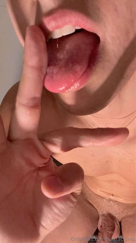 I SWALLOW MY OWN MILK 💦💦🥵 Masturbating so good, I was very h..