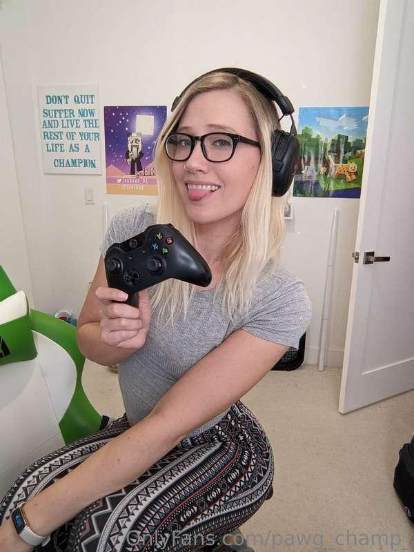 this Thursday the 8th from 7-10pm EST I'll be playing warzon..