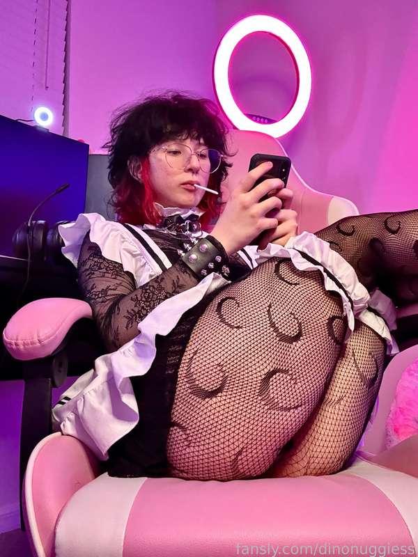 dinonuggiess image #2
