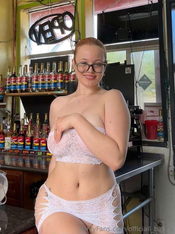 Happy Friday ! Let’s start this weekend here until 8 pm 1041..