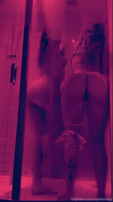 Just two naughty girls...