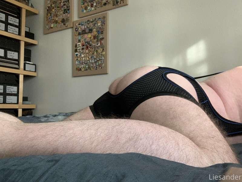Who doesn’t love a cut-out?