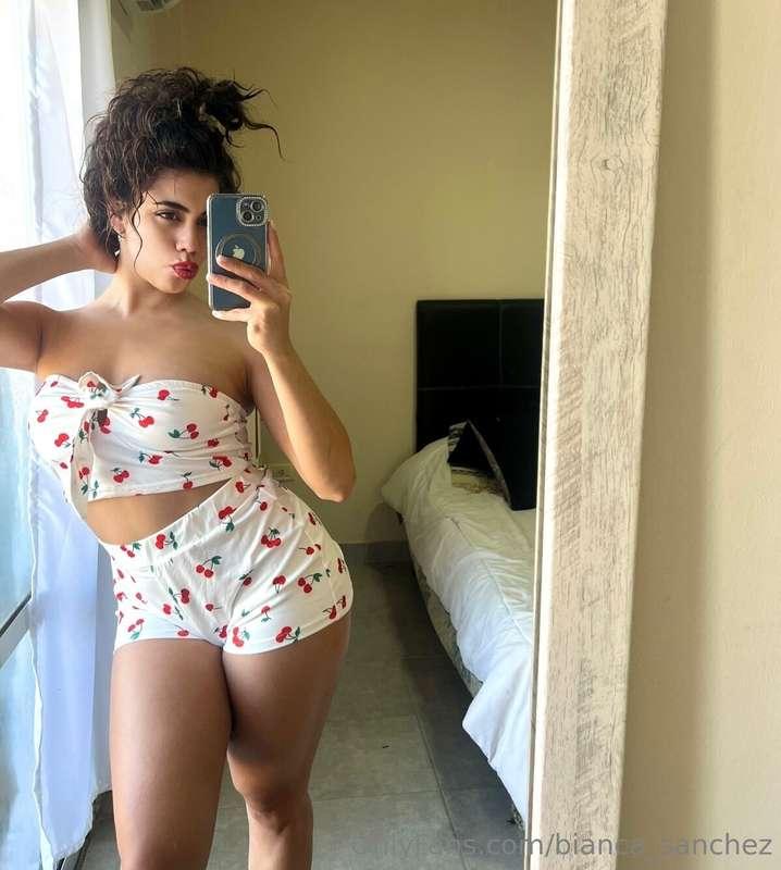 I’m not shy, I’m just saving the best for later 💁‍♀️👀