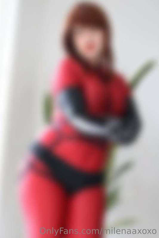 Teaser of Tomorrow's Outfit...🤭

Can you Guess What it is??😏