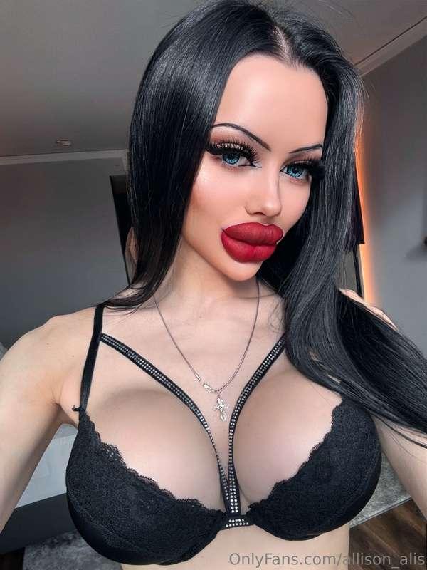 The endless question is red lipstick or pink gloss? 💄