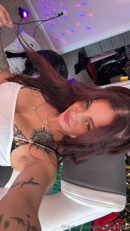 Going live here 9:30 MST 😘 make sure you online babe! 