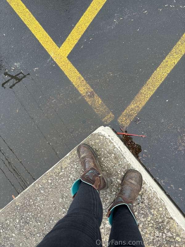 Working all day long in these leather boots who wants to buy..