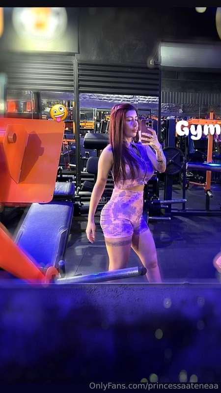 Training hard... do you want to see the results up close?🤪