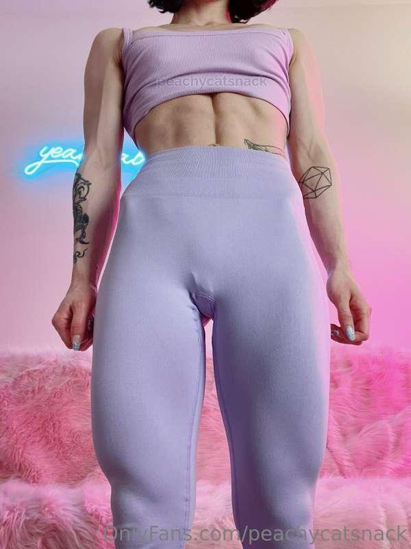 peachycatsnack image #3