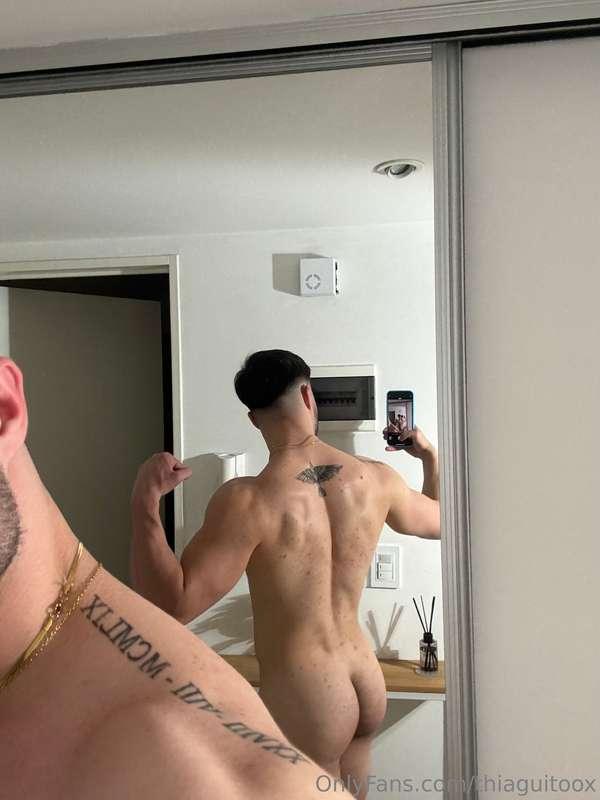Do you like what I'm wearing?
