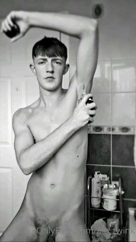 alo_twink image #3