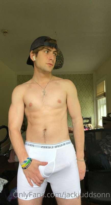 I want to break an ass,😈give me yours