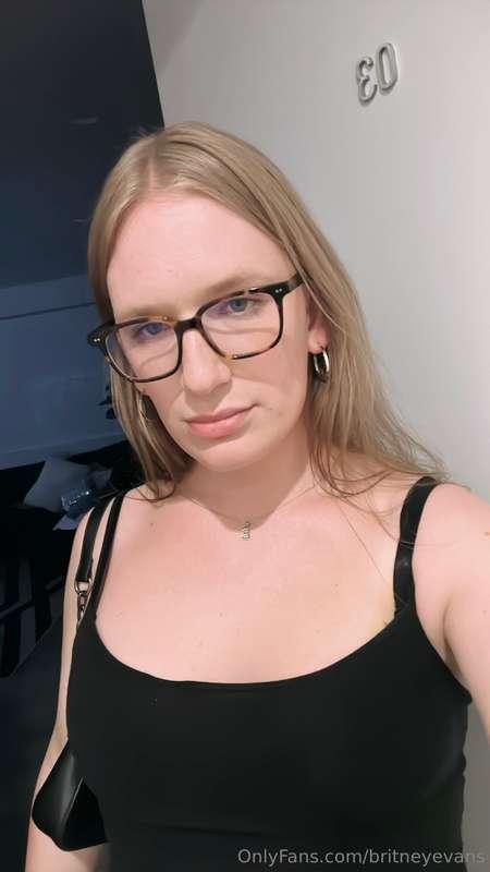 What are you waiting for? Get on your knees for me😈
