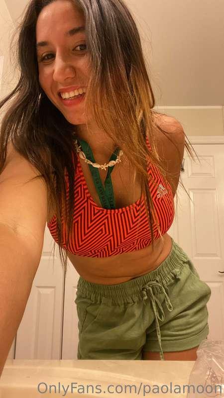 Siii, I took these clothes off so go see the video in your d..