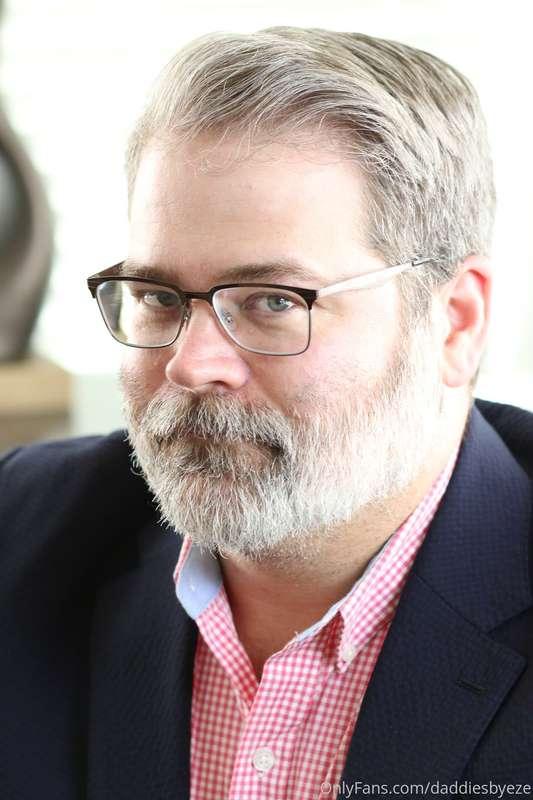 daddiesbyeze image #0