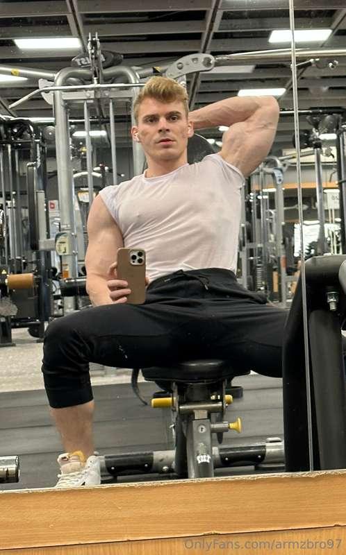armzbro97 image #9
