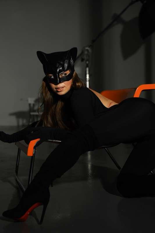 This is one of my favorite photo shoots! 😍 I feel like a black panther who saves the world and has superpowers 😄😎