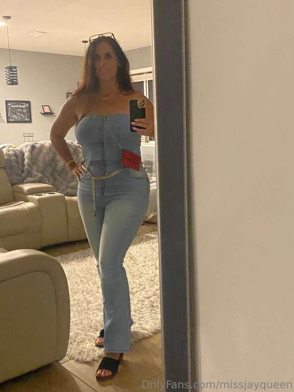 Latest outfit out! It's a favorite of mine! I have to use on..