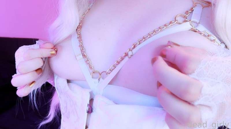 dead_girly image #3